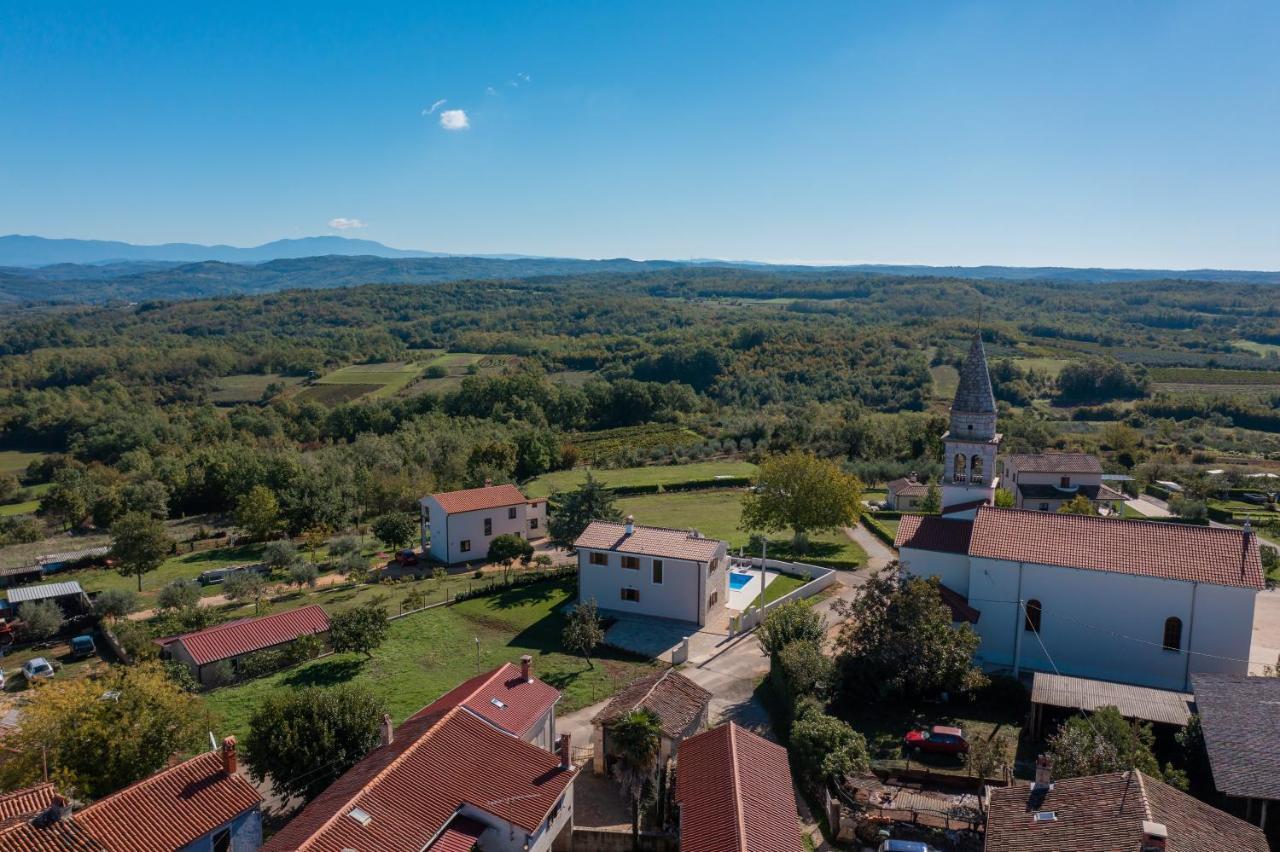 Villa Atop The Village With Stunning View Vizinada Exterior photo
